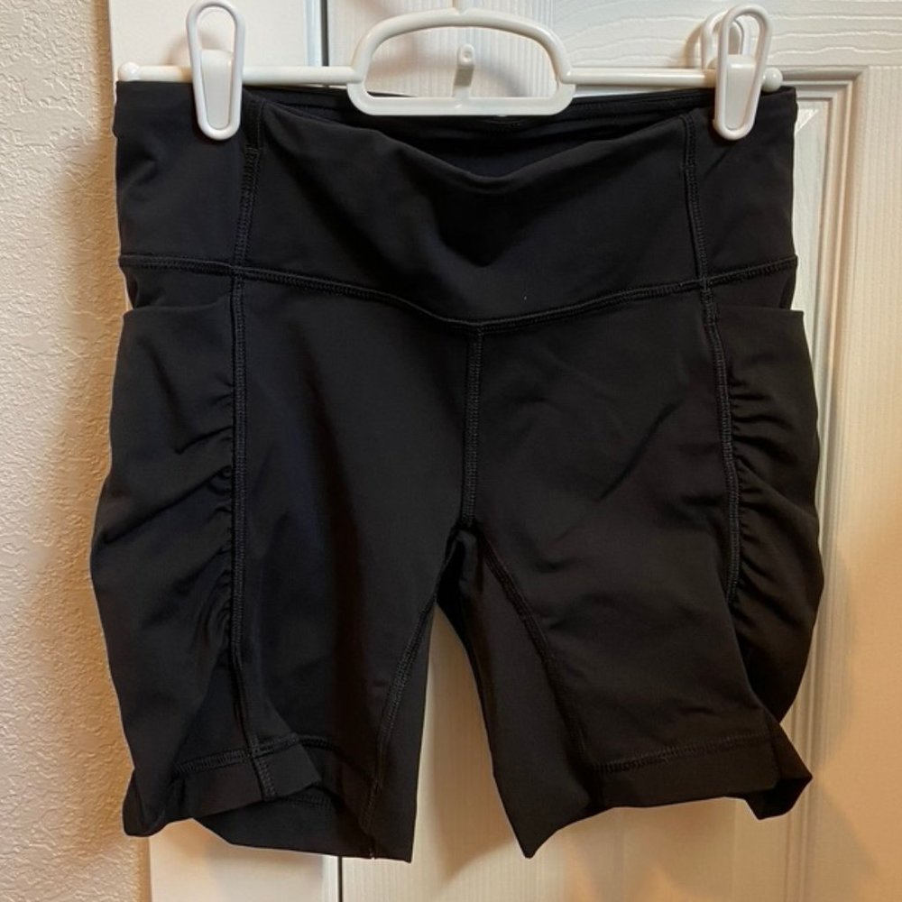 Lululemon Fast N Free 6" inseam black short size 4